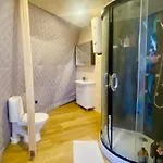 Oaas Puhkus With Free Sauna & Bbq Nyaraló *